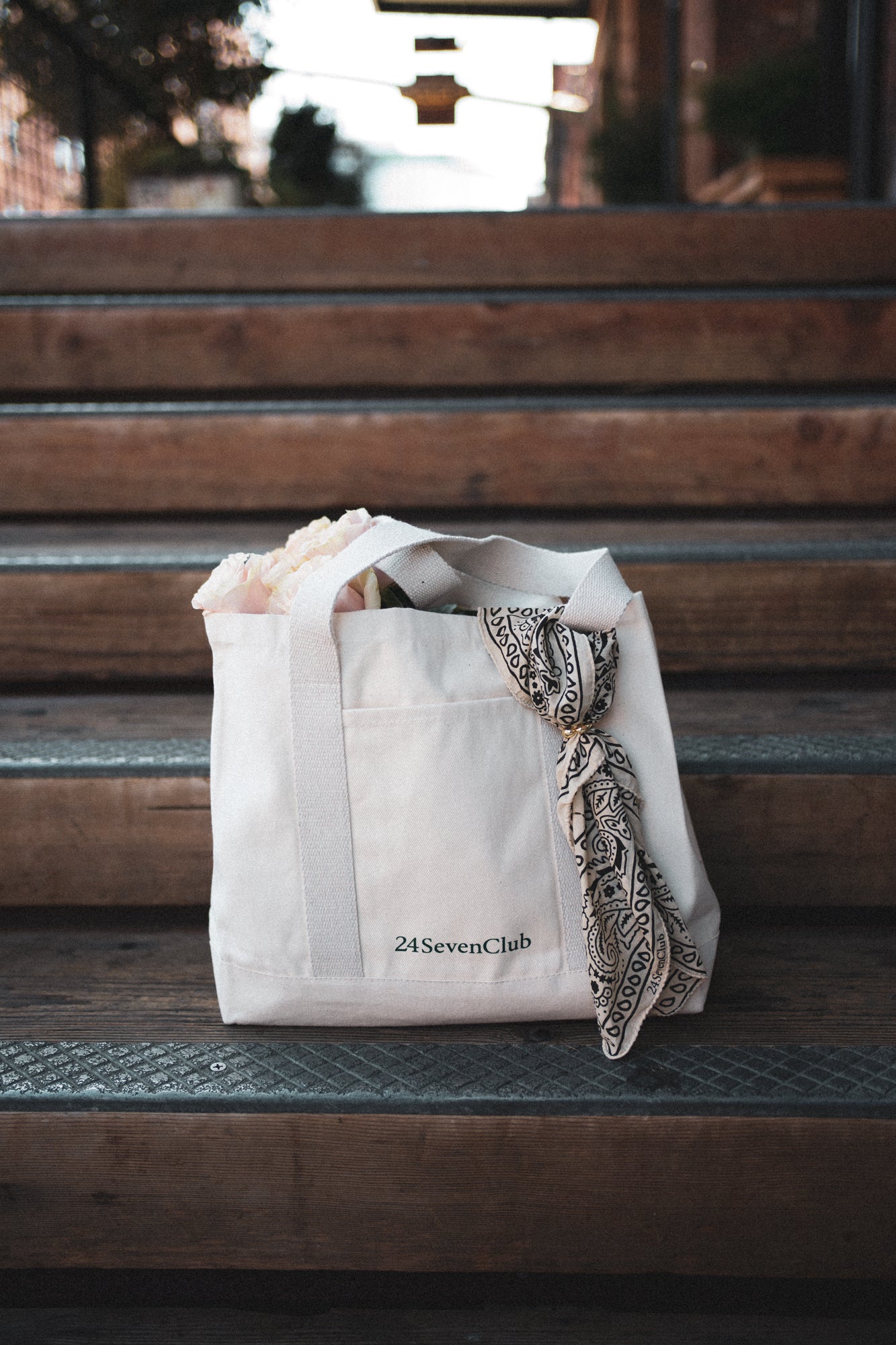 Canvas tote with Bandana and gold ring